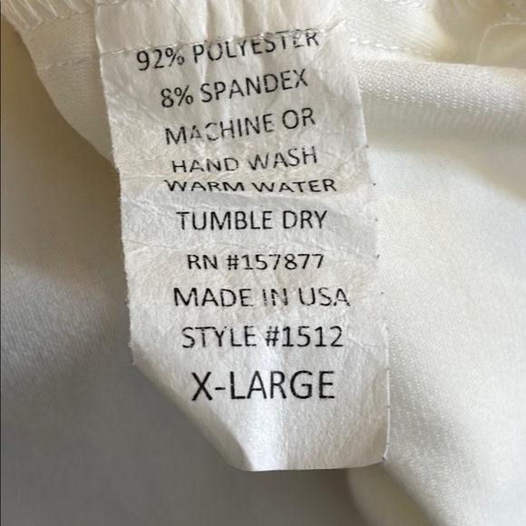 White Relaxed Ruffled Blouse - Picture 5 of 5